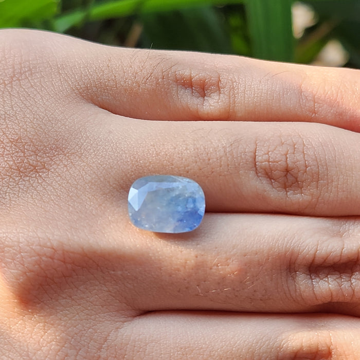 Blue Sapphire Neelam Gemstone from Burma (Maynmar)- 5.99 Carats