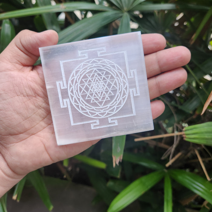 Crystal Charging Selenite Plate with Sri Chakra / Shree Yantra Engravement